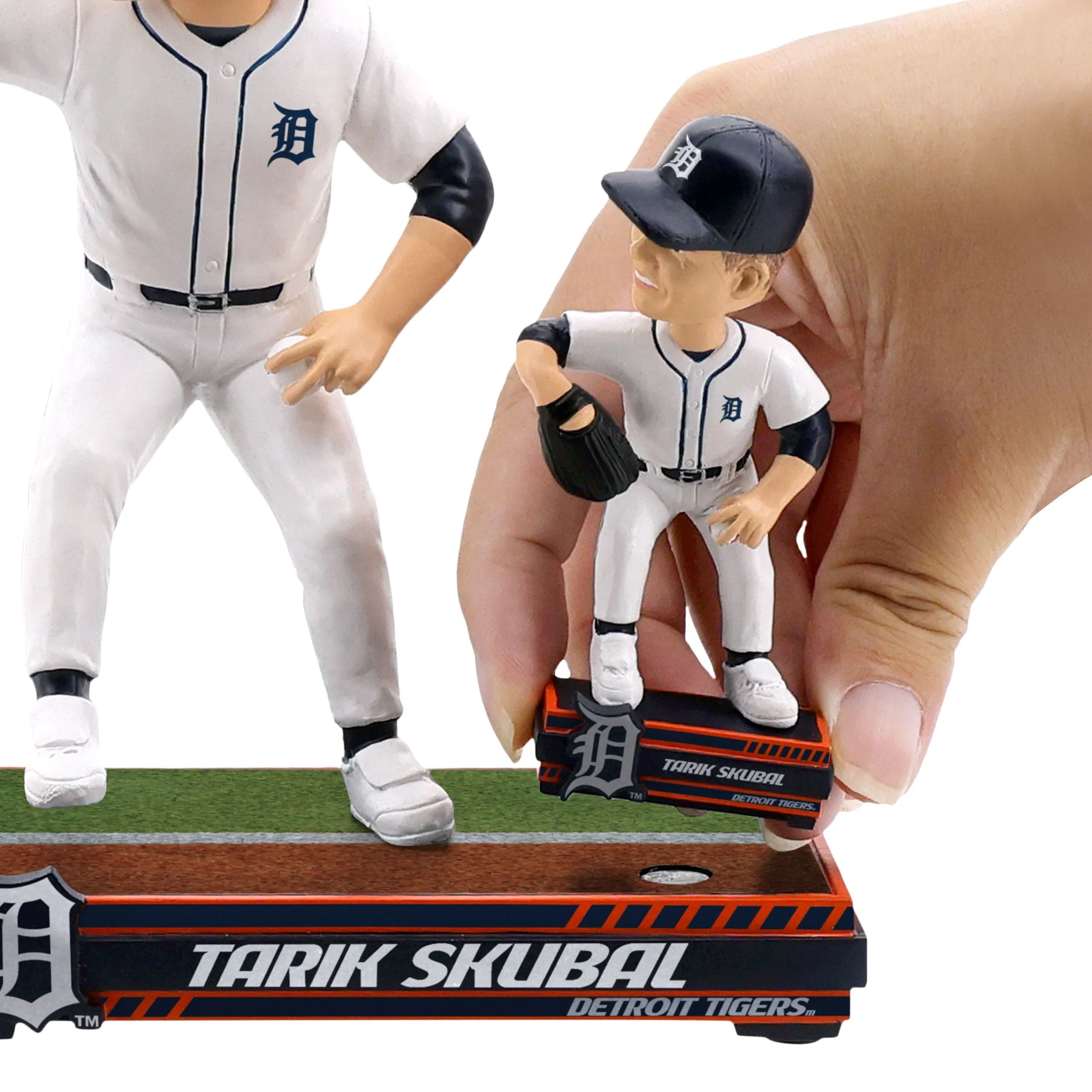 Tarik Skubal Detroit Tigers Magnetized Bobble Dubblz Bobblehead - Image 3