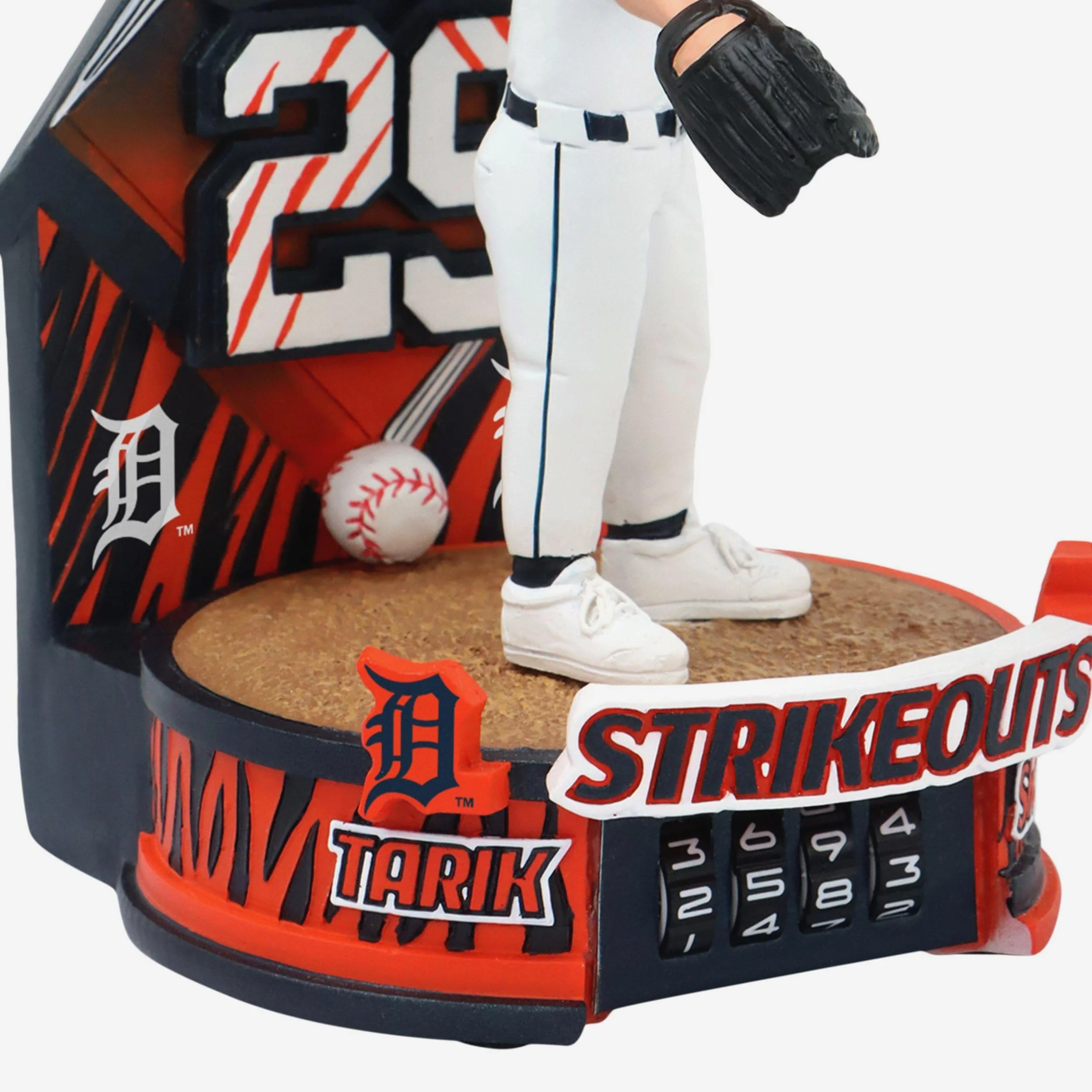 Tarik Skubal Detroit Tigers Strikeout Counter Medium Bighead Bobblehead - Image 3