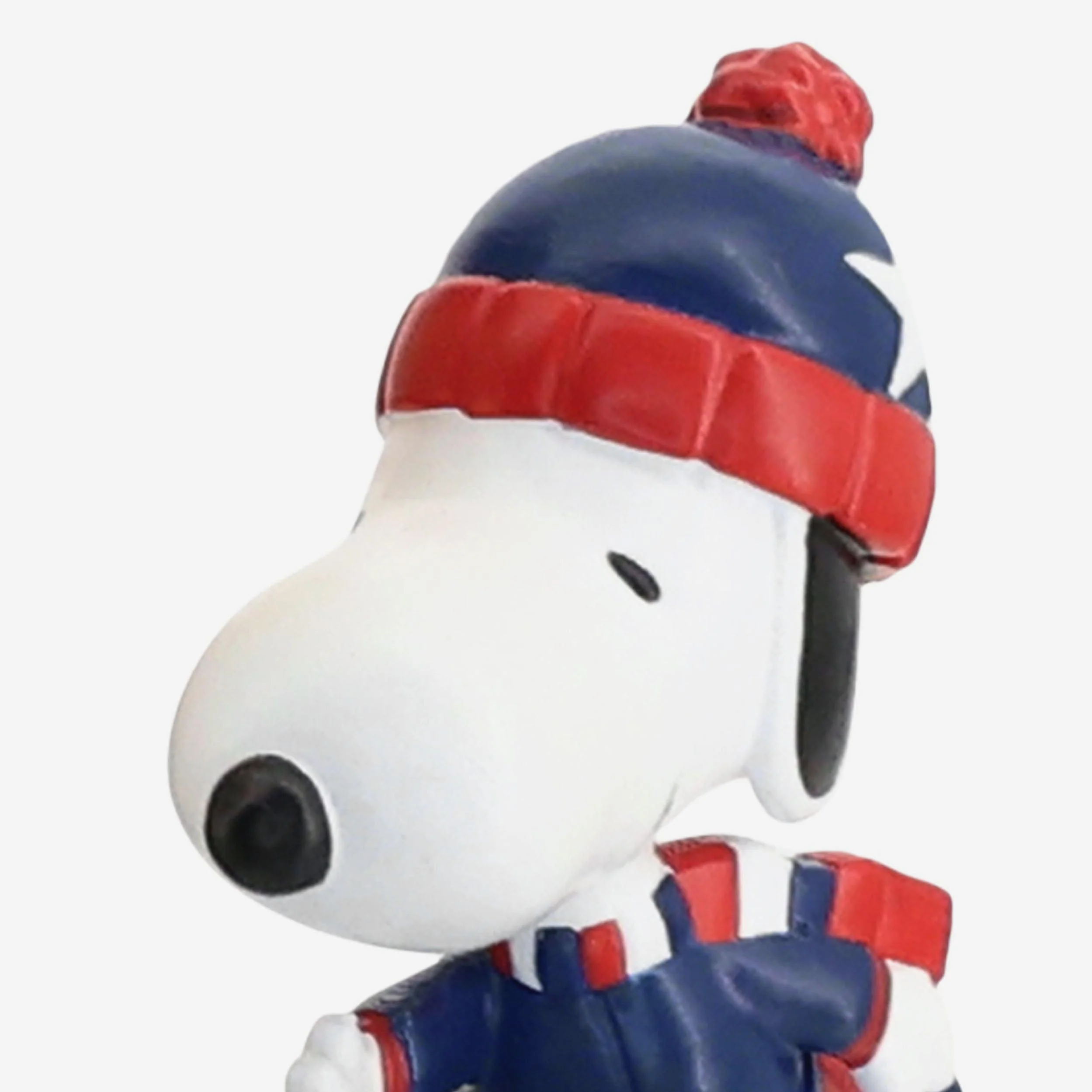 Team USA Charlie Brown & Snoopy Peanuts Curling Mini Bobblehead Scene - Image 3