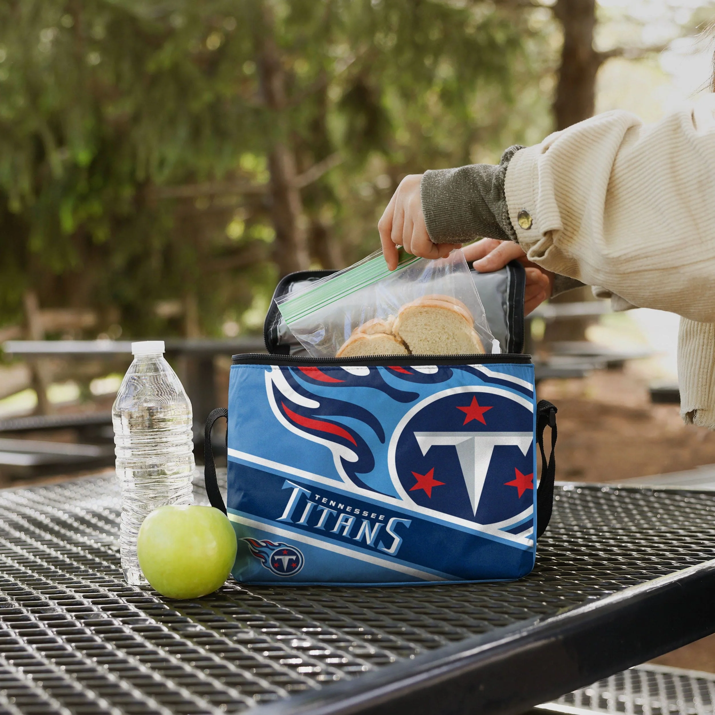 Tennessee Titans Big Logo Stripe 6 Pack Cooler - Image 3