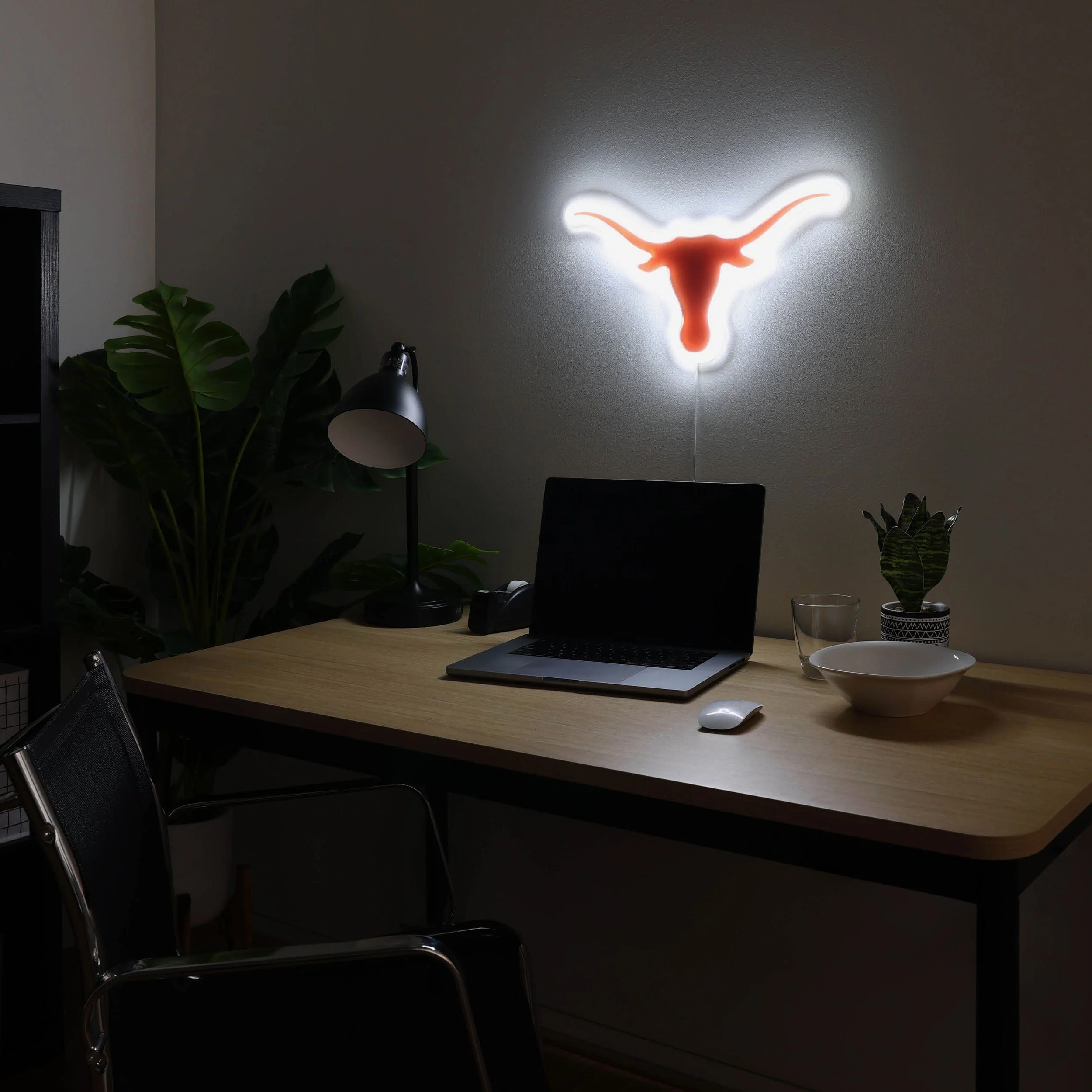 Texas Longhorns LED Neon Light Up Team Logo Sign - Image 3