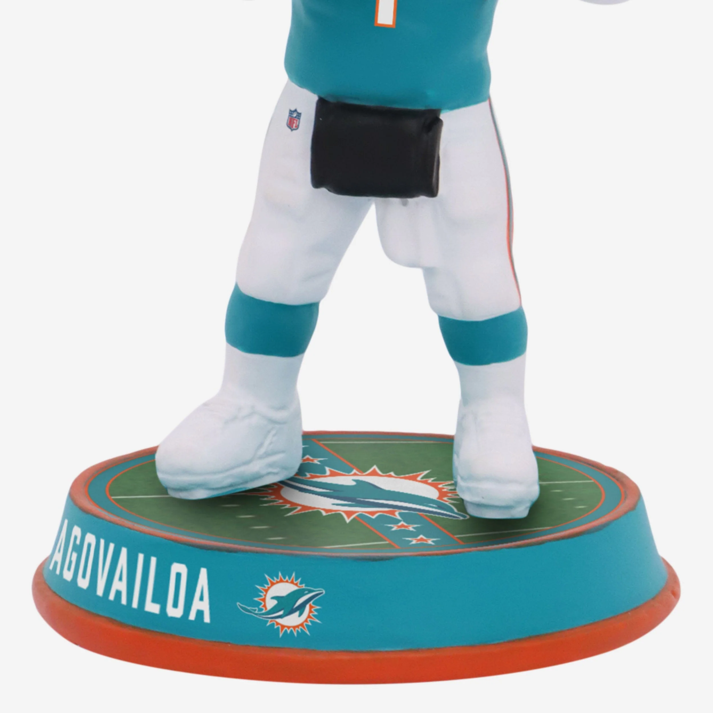 Tua Tagovailoa Miami Dolphins Field Stripe Mini Bighead Bobblehead - Image 3