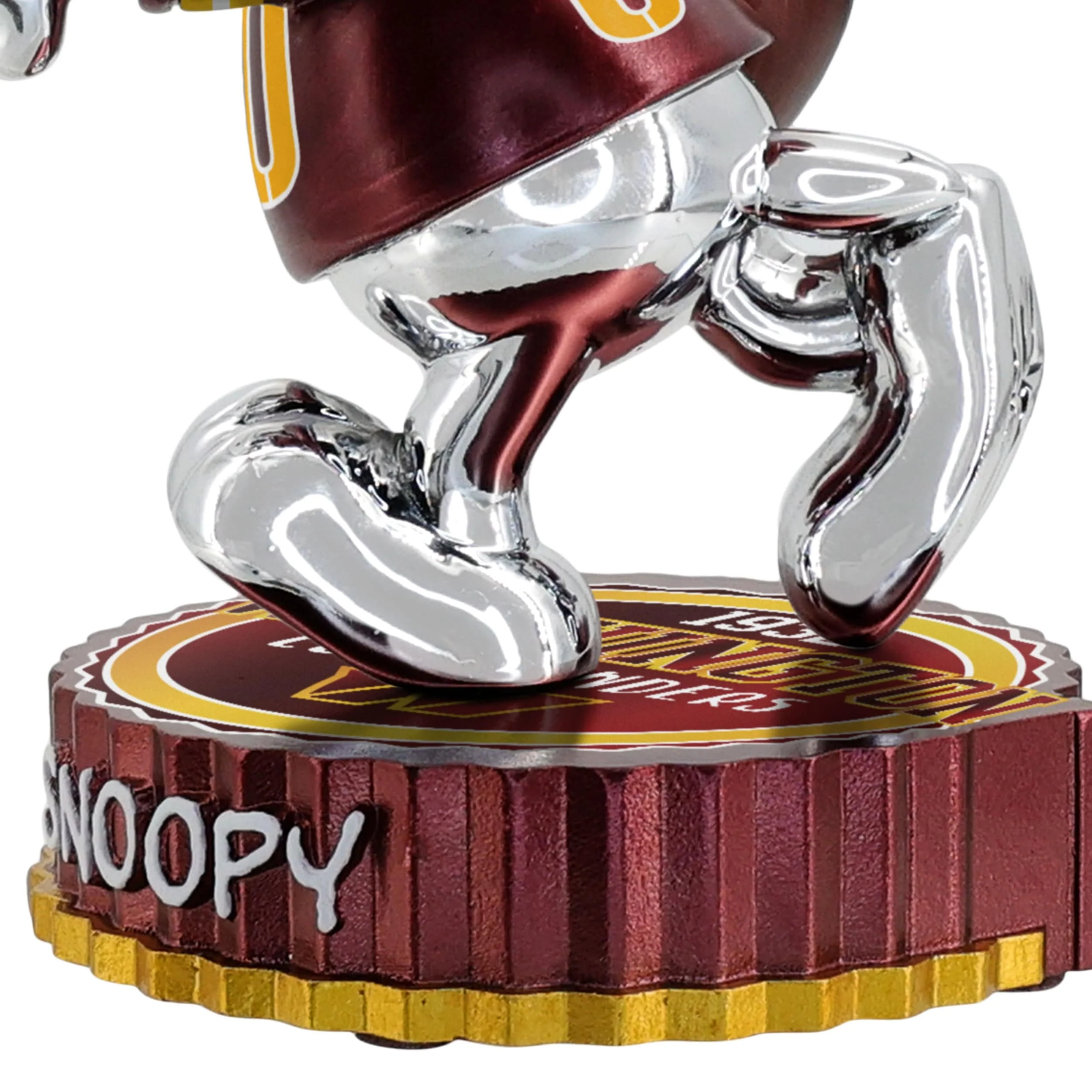 Washington Commanders Snoopy Electroplated Medium Bighead Bobblehead - Image 2